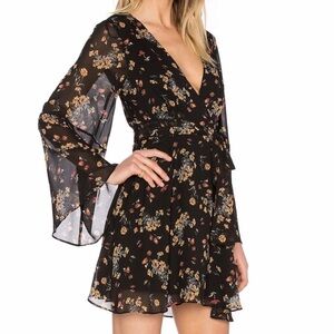 Free People Lilou Black Floral Long Bell Sleeve mini-size small‎